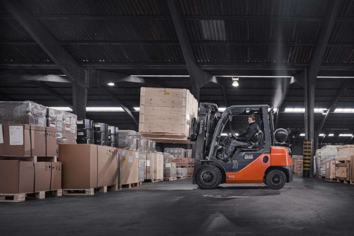 Corso Aggiornamento Addetti Conduzione Carrelli Elevatori Industriali Semoventi (4 ore) Venerdì 13 Novembre